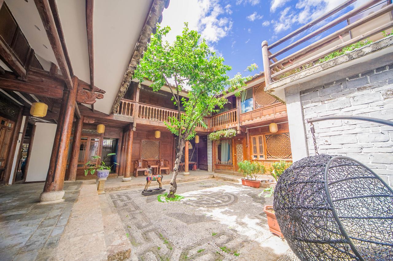 Lijiang Half Moon Bay Inn Dış mekan fotoğraf