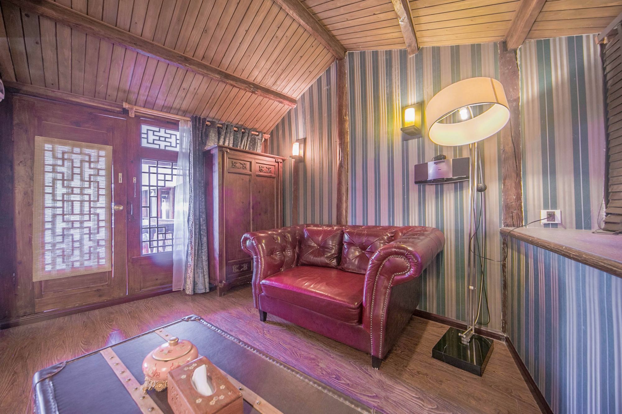 Lijiang Half Moon Bay Inn Dış mekan fotoğraf